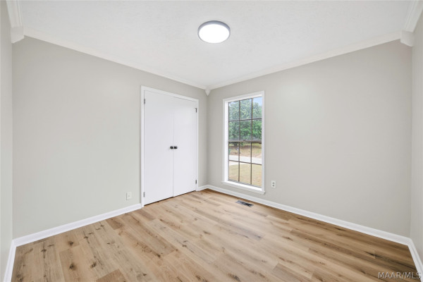 416 HONEYSUCKLE Drive