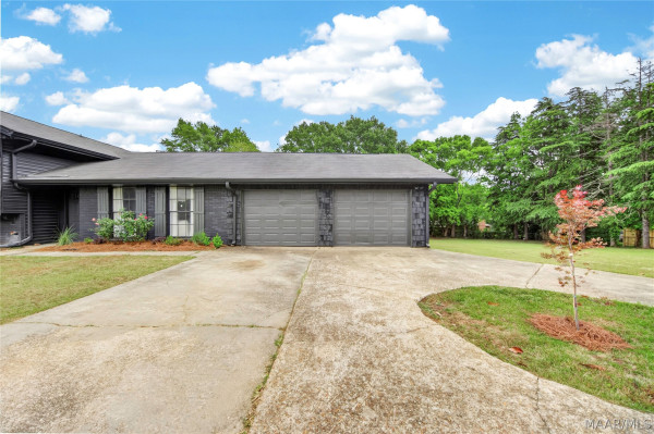 416 HONEYSUCKLE Drive