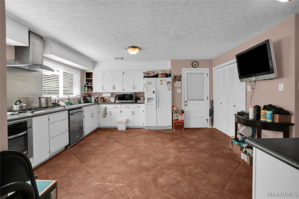 5132 Eagle Pass Road