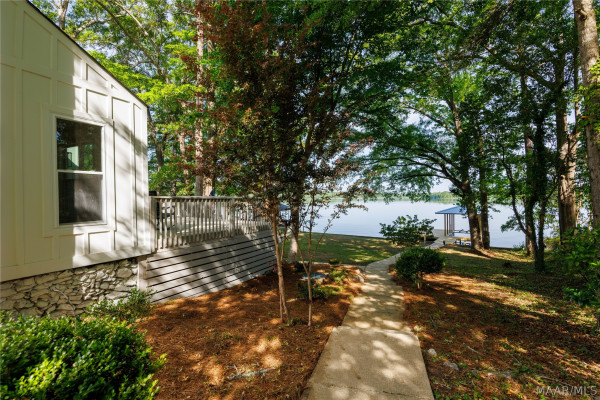 1007 Shoal Creek Drive