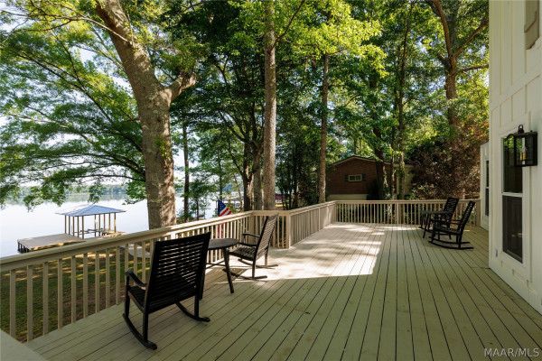 1007 Shoal Creek Drive
