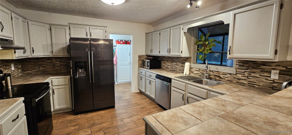 85 Jasmine Court