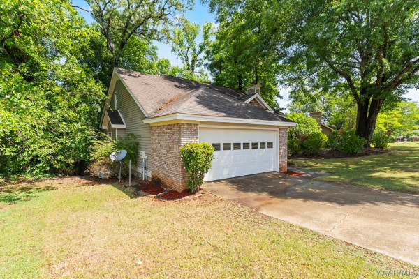 912 Running Brook Drive