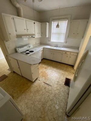 3325 Lexington Road
