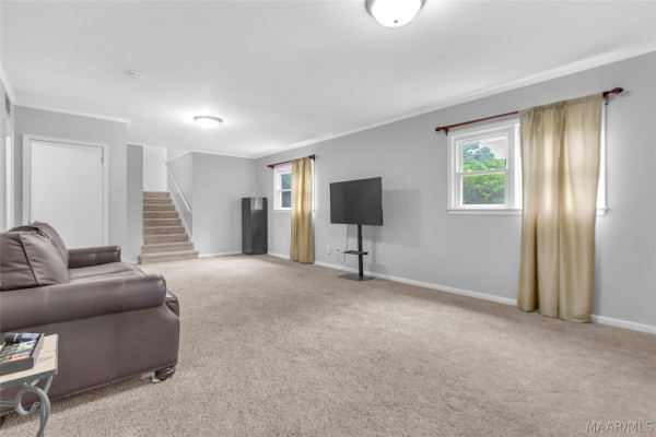 925 Green Forest Drive