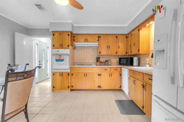 925 Green Forest Drive
