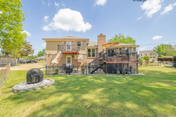 1204 KENWOOD Court