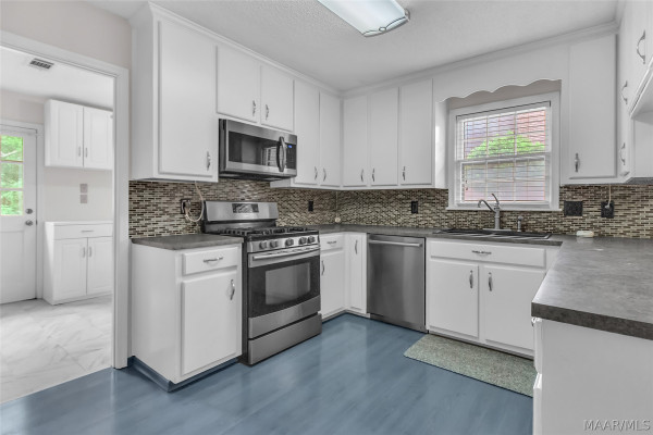 5879 Bridle Path Lane