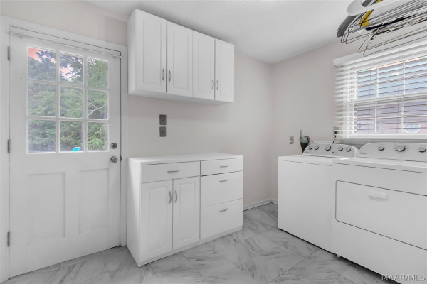 5879 Bridle Path Lane