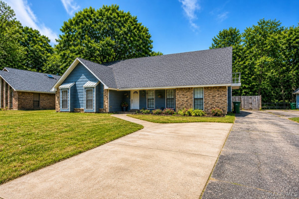 5879 Bridle Path Lane