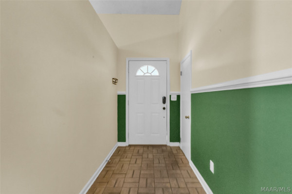 5879 Bridle Path Lane