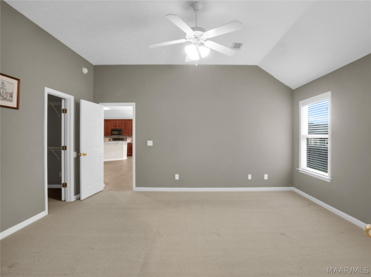 10449 DUNCANNON Trail