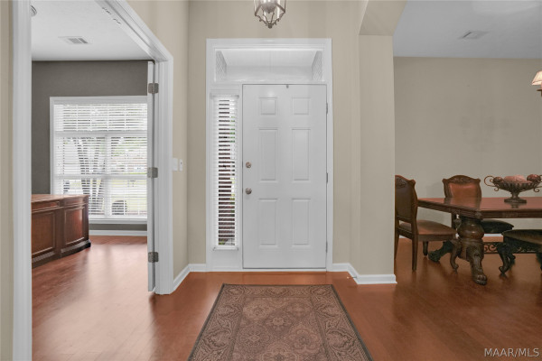 10449 DUNCANNON Trail