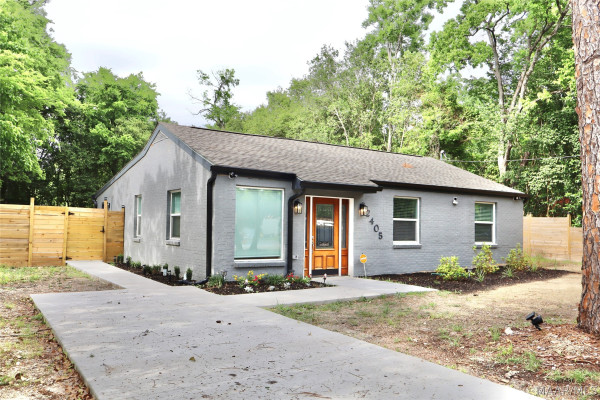 2405 Overhill Road