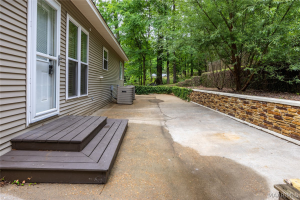 150 JASMINE HOLLOW Road