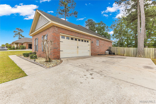 707 Pinetuckett Parkway