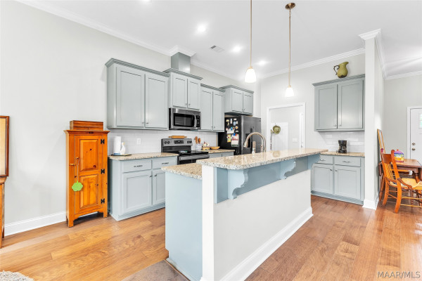 180 Flatwood Road