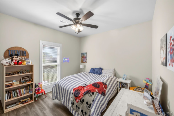 16 Village Knoll