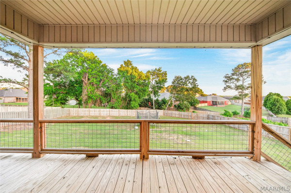 16 Village Knoll
