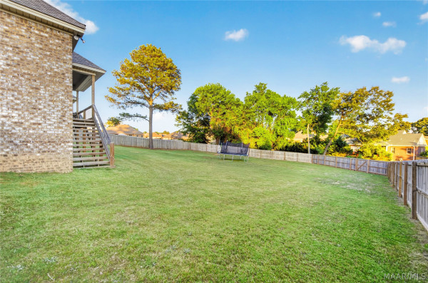 16 Village Knoll