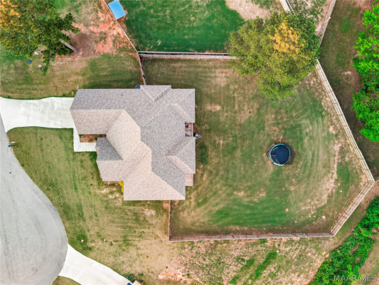 16 Village Knoll