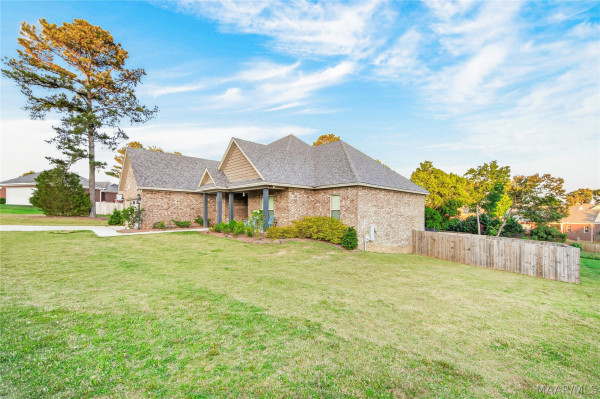 16 Village Knoll