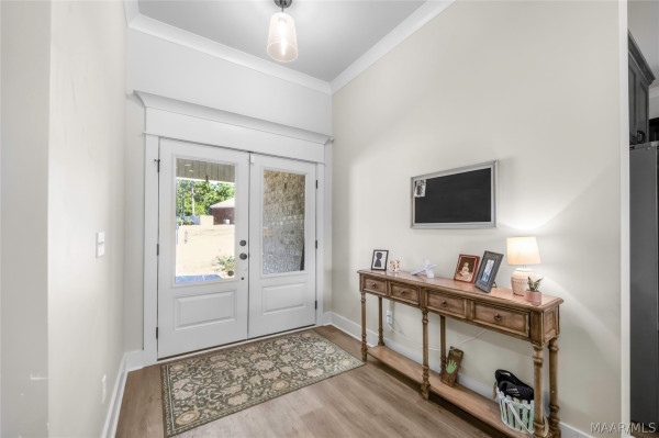 16 Village Knoll