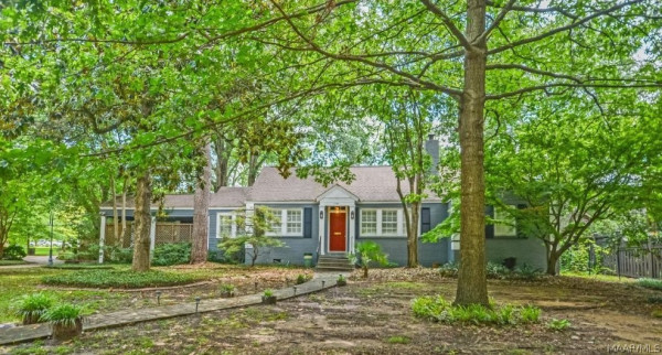 1348 Magnolia Curve