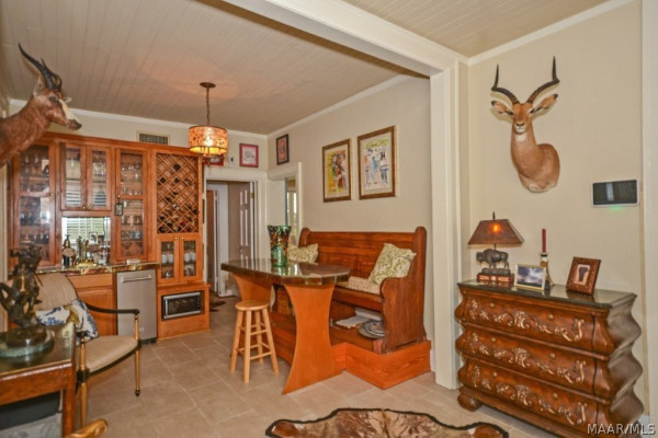 1348 Magnolia Curve
