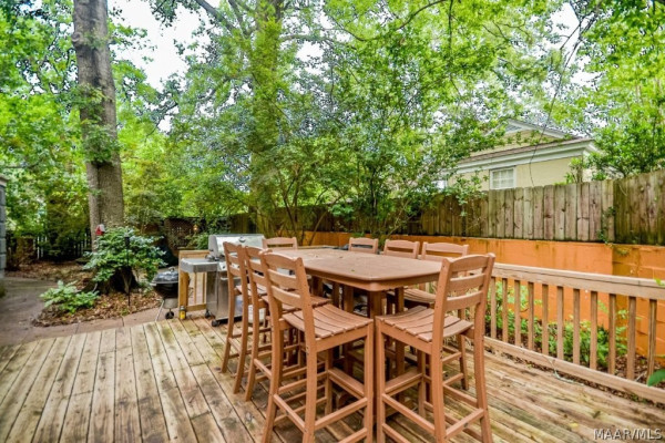 1348 Magnolia Curve