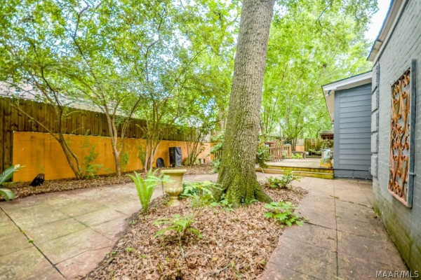 1348 Magnolia Curve