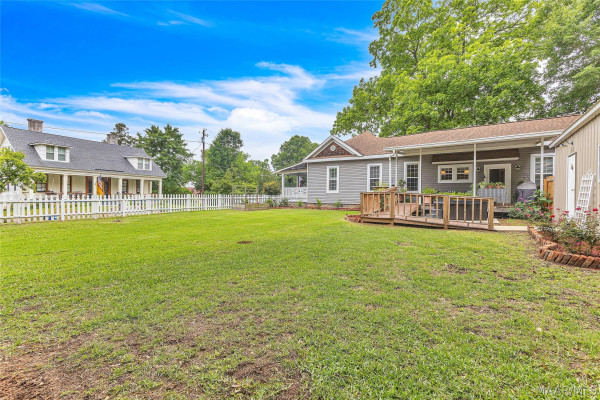 210 W Coosa Street