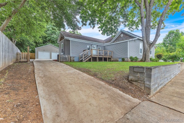 210 W Coosa Street