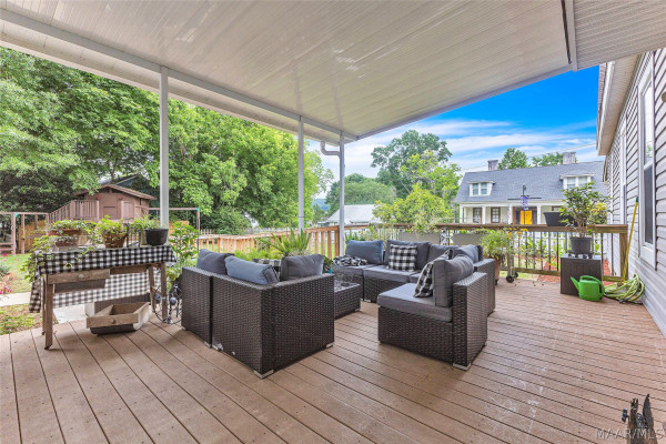 210 W Coosa Street