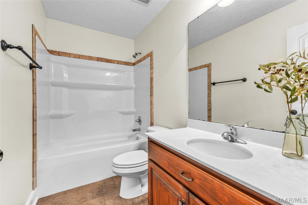 251 Uden Way