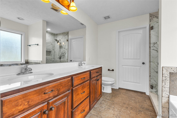 251 Uden Way