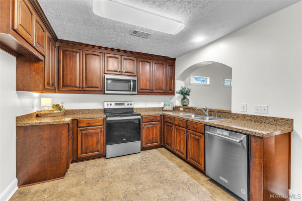 251 Uden Way