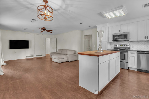 3318 Sommerville Drive