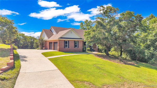 221 Doe Drive