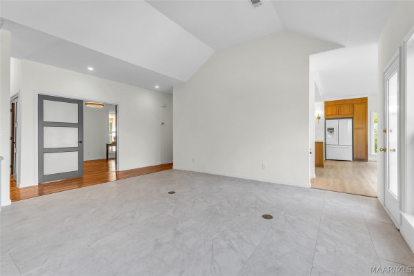 221 Doe Drive