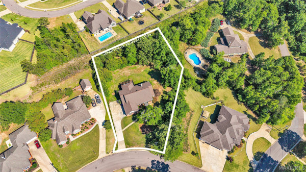 221 Doe Drive