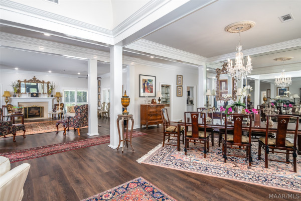 307 Foxhall Road