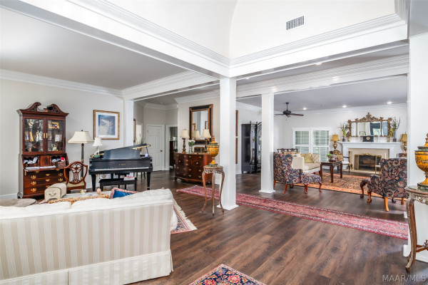 307 Foxhall Road