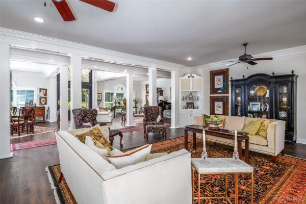 307 Foxhall Road
