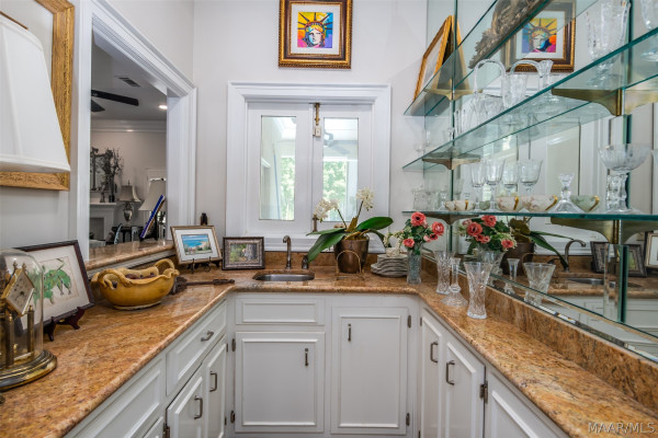307 Foxhall Road