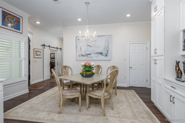 307 Foxhall Road