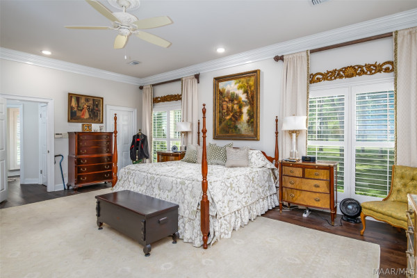 307 Foxhall Road