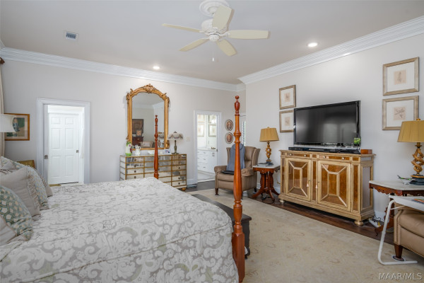 307 Foxhall Road