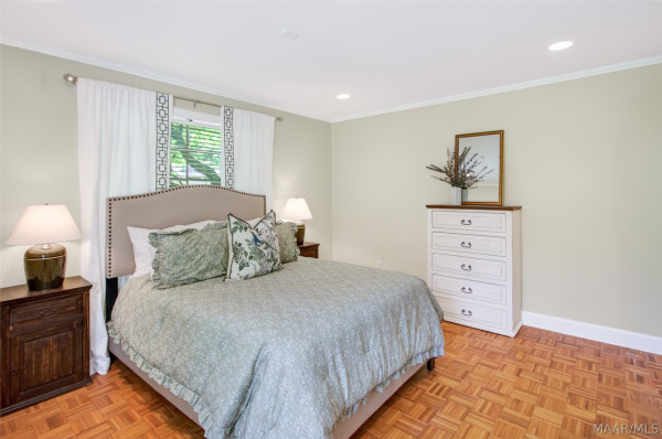 2136 Campbell Road