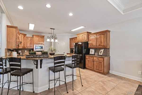 2713 WYNFREY Drive